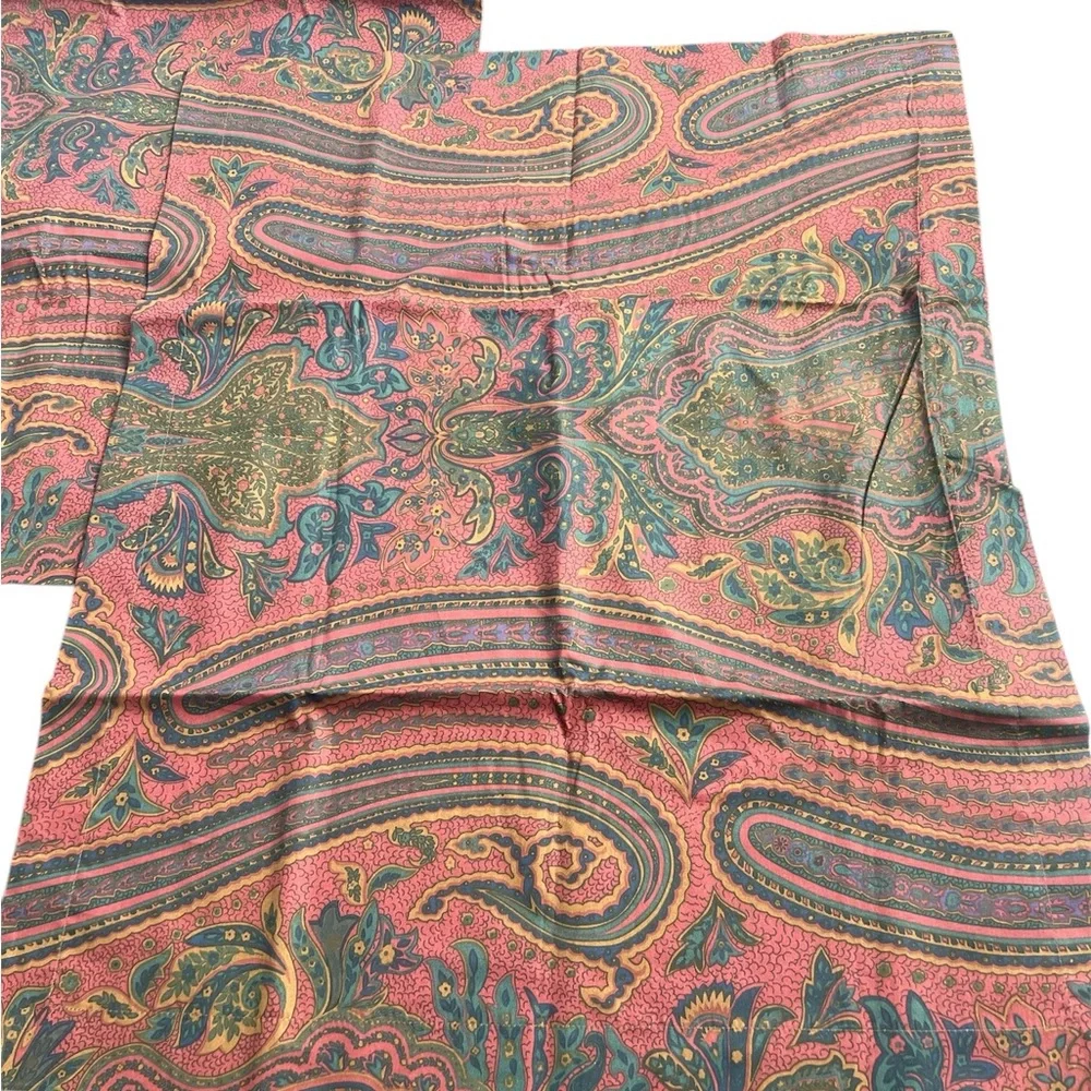 Ralph Lauren, 100% cotton pillowcases Paisley Pattern Fabric Rare  old money